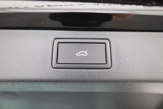 Skoda Kamiq Monte Carlo 1.0 TSI DSG Carlo, AHK, Navi, Matrix, 18-Zoll, Pano, 5-J Garantie 