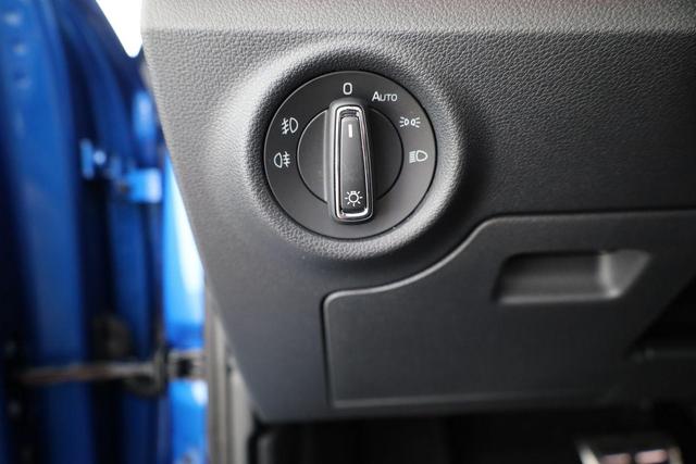 Skoda Kamiq Monte Carlo 1.5 TSI DSG Carlo, AHK, Navi, Matrix, 18-Zoll, Side, ACC, Pano, 5-J Garantie 