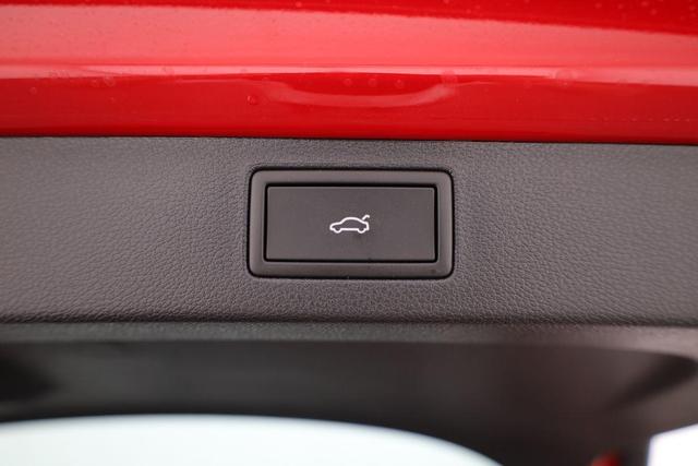 Skoda Kamiq Monte Carlo 1.5 TSI DSG Carlo, AHK, Navi, Matrix, 18-Zoll, Side, ACC, Pano, 5-J Garantie 