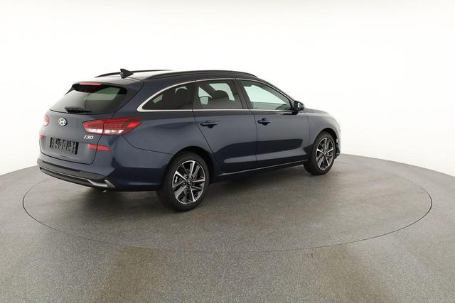 Hyundai i30 Kombi 1.0 T-GDI DCT Family, Navi, ACC, Side, Winter, 17-Zoll, Klimaautomatik 
