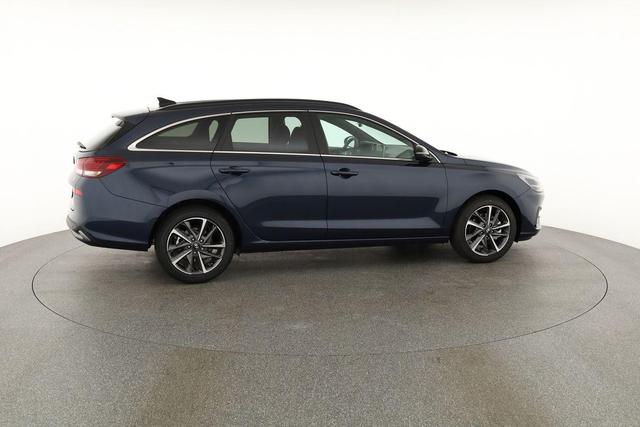 Hyundai i30 Kombi 1.0 T-GDI DCT Family, Navi, ACC, Side, Winter, 17-Zoll, Klimaautomatik 