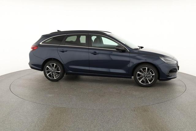 Hyundai i30 Kombi 1.0 T-GDI DCT Family, Navi, ACC, Side, Winter, 17-Zoll, Klimaautomatik 