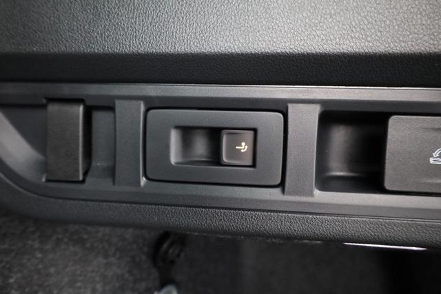 Skoda Octavia Combi RS 2.0 TSI DSG, Sonderlackierung, Pano, AHK, 19 Zoll, Canton, el. Klappe, Navi, Matrix, sofort 
