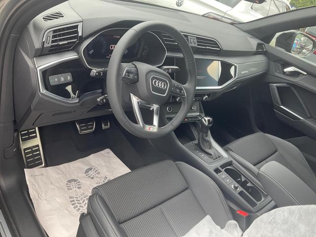 Audi Q3 Sportback - 45 TFSI quattro S line qu S-LINE, AHK, Optik schwarz, Navi, Kamera, el. Klappe