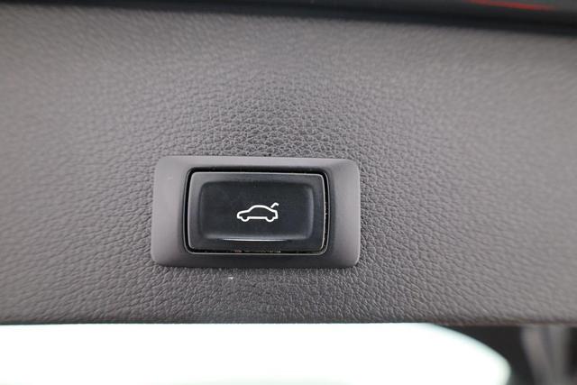 Audi Q2 quattro basis 2.0 TDI S-Tronic, LED, Navi MMI, el. Klappe, sofort 