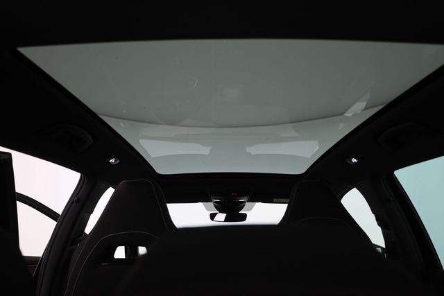 Skoda Kamiq Monte Carlo 1.5 TSI DSG Carlo, AHK, Navi, Matrix, 18-Zoll, Side, ACC, Pano, 5-J Garantie 