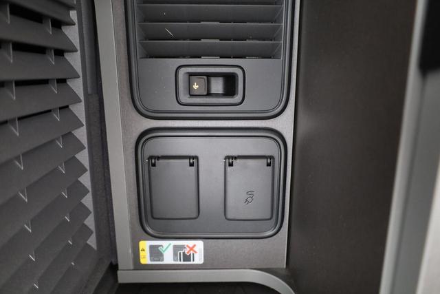 Volkswagen T7 California Beach Camper TDI DSG, 18-Zoll, ArtVelour, Markise, AHK, IQ.Light, Standheizung 