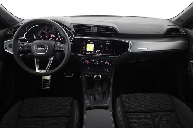 Audi Q3 Sportback 45 TFSI quattro S line qu S-LINE, AHK, Optik schwarz, Navi, Kamera, el. Klappe 