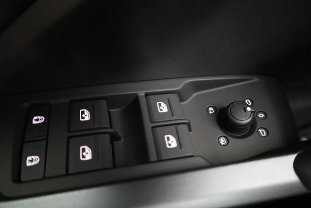 Audi Q3 Sportback 45 TFSI quattro S line qu S-LINE, AHK, Optik schwarz, Navi, Kamera, el. Klappe 