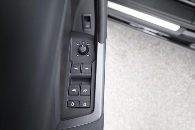 Audi Q3 Sportback 45 TFSI quattro S line qu S-LINE, AHK, Optik schwarz, Navi, Kamera, el. Klappe 