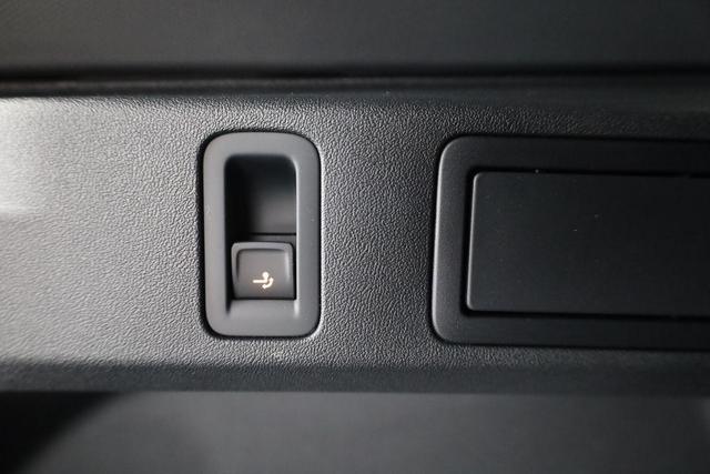 Volkswagen Tiguan 1.5 eTSI 110 kW R-Line DSG R-LINE, AHK, Pano, IQ.Light 