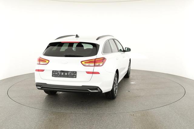 Hyundai i30 Kombi 1.0 T-GDI DCT Family, Navi, ACC, Side, Winter, 17-Zoll, Klimaautomatik 