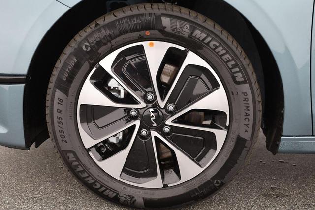 Kia Ceed 1.5 T-GDI DCT Edition, LED, Navi, Kamera, 7-J Garantie 