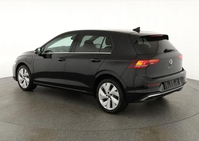 Volkswagen Golf 1.5 TSI eHybrid 150 kW VIII Style, AHK, Navi, Kamera, Side, LED-Plus 