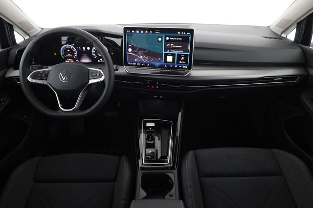 Volkswagen Golf 1.5 TSI eHybrid 150 kW VIII Style, AHK, Navi, Kamera, Side, LED-Plus 
