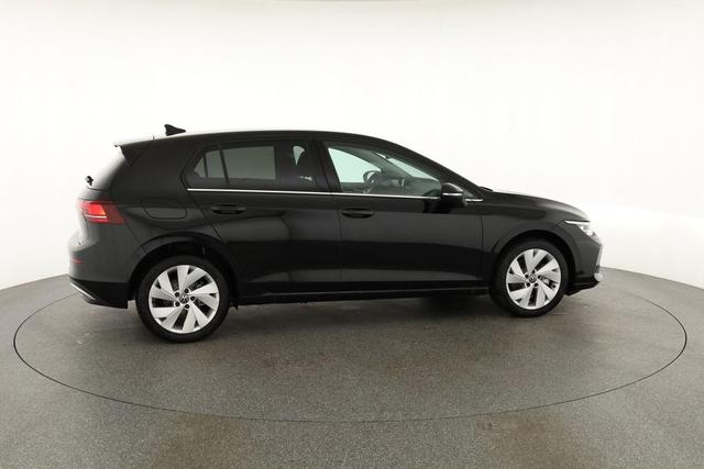 Volkswagen Golf 1.5 TSI eHybrid 150 kW VIII Style, AHK, Navi, Kamera, Side, LED-Plus 