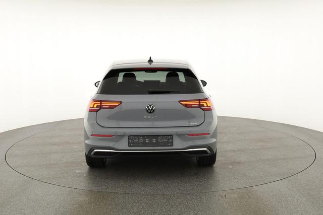 Volkswagen Golf 1.5 TSI eHybrid 150 kW VIII Style, AHK, Navi, Kamera, Side, LED-Plus 