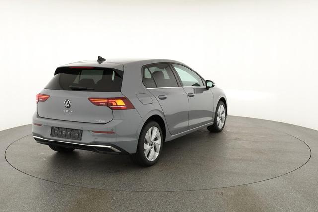 Volkswagen Golf 1.5 TSI eHybrid 150 kW VIII Style, AHK, Navi, Kamera, Side, LED-Plus 