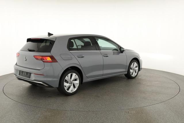Volkswagen Golf 1.5 TSI eHybrid 150 kW VIII Style, AHK, Navi, Kamera, Side, LED-Plus 