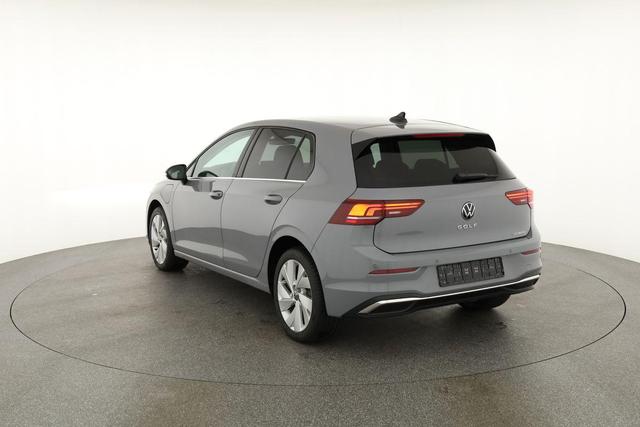 Volkswagen Golf 1.5 TSI eHybrid 150 kW VIII Style, AHK, Navi, Kamera, Side, LED-Plus 