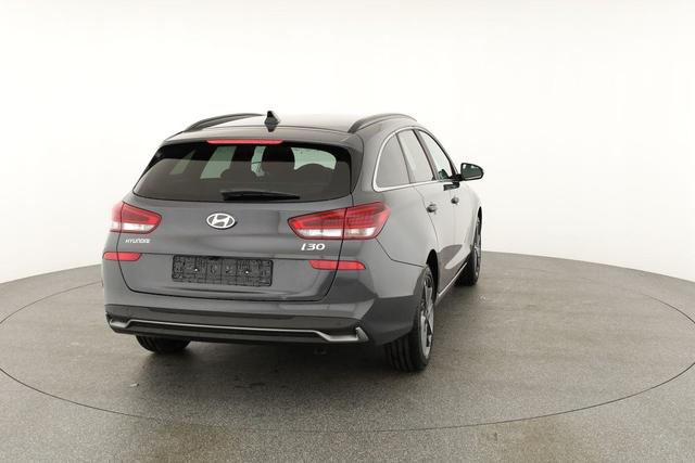 Hyundai i30 Kombi 1.0 T-GDI DCT Family, Navi, ACC, Side, Winter, 17-Zoll, Klimaautomatik 
