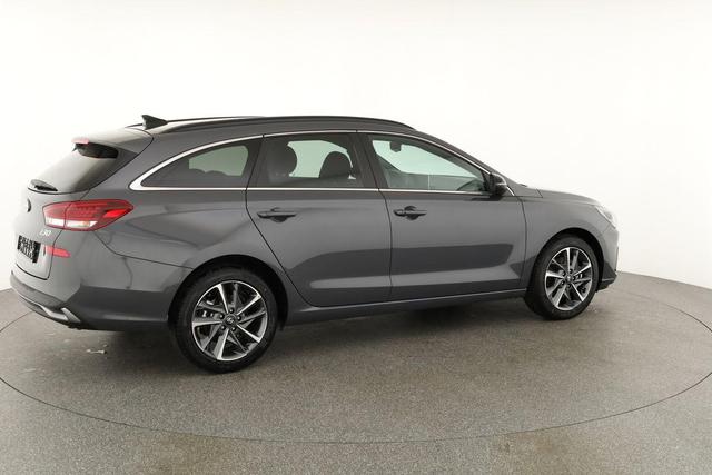 Hyundai i30 Kombi 1.0 T-GDI DCT Family, Navi, ACC, Side, Winter, 17-Zoll, Klimaautomatik 