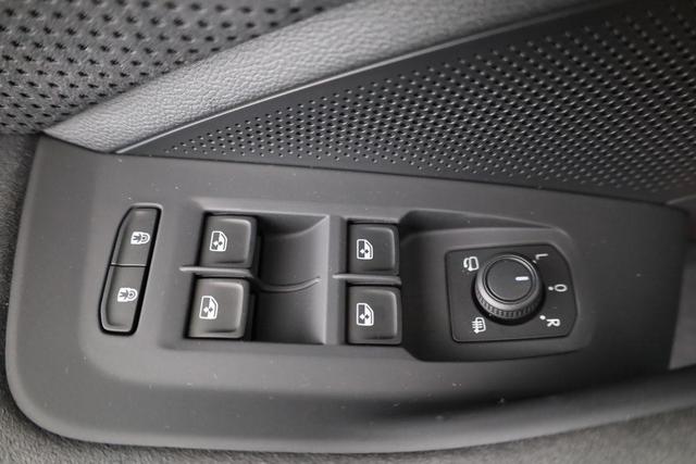 Skoda Superb Combi 1.5 TSI iV 150 kW Sportline DSG Sportline, AHK, Matrix, Side, el. Klappe, Navi 