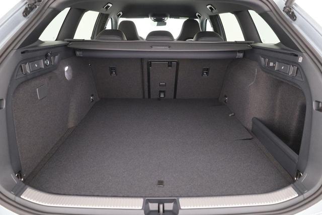 Skoda Superb Combi 1.5 TSI iV 150 kW Sportline DSG Sportline, AHK, Matrix, Side, el. Klappe, Navi 