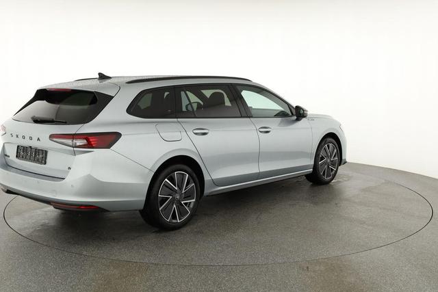 Skoda Superb Combi 1.5 TSI iV 150 kW Sportline DSG Sportline, AHK, Matrix, Side, el. Klappe, Navi 