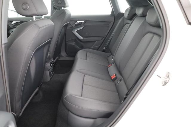 Audi A3 Sportback 35 TFSI S-Tronic, Kamera, ACC, Sitzheizung, 4-J Garantie 