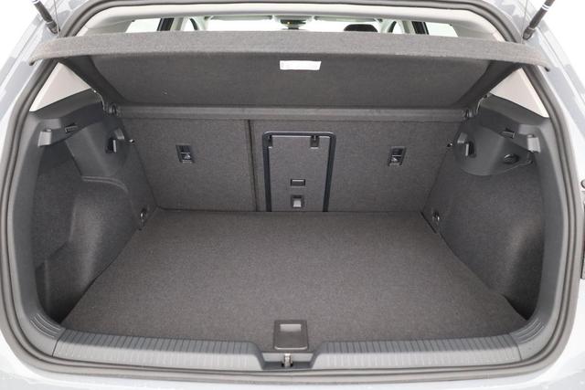 Volkswagen Golf 1.5 TSI eHybrid 150 kW Edition 50 VIII Style, Navi, Kamera, Side, LED-Plus 