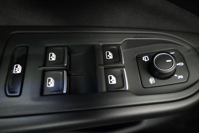 Volkswagen Golf 1.5 TSI eHybrid 150 kW Edition 50 VIII Style, Navi, Kamera, Side, LED-Plus 