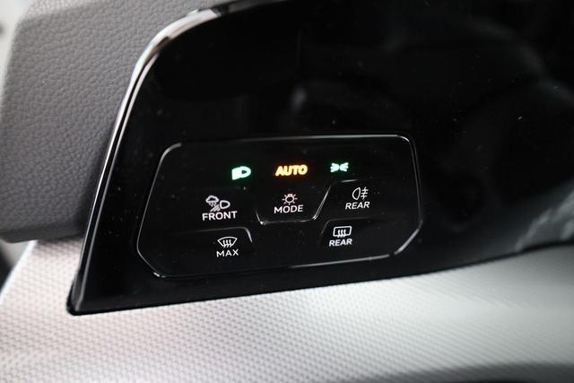 Volkswagen Golf 1.5 TSI eHybrid 150 kW Edition 50 VIII Style, Navi, Kamera, Side, LED-Plus 