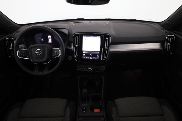 Volvo XC40 Core 2WD B3 Mild-Hybrid Core, Navi, LED, Winter, Kamera, el. Klappe 