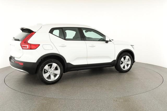 Volvo XC40 Core 2WD B3 Mild-Hybrid Core, Navi, LED, Winter, Kamera, el. Klappe 