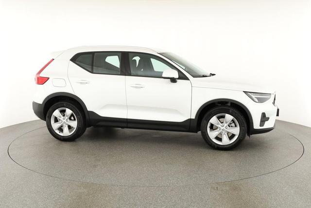 Volvo XC40 Core 2WD B3 Mild-Hybrid Core, Navi, LED, Winter, Kamera, el. Klappe 