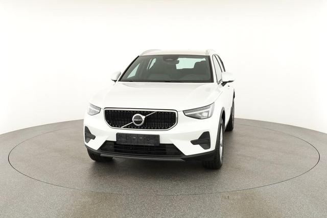 Volvo XC40 Core 2WD B3 Mild-Hybrid Core, Navi, LED, Winter, Kamera, el. Klappe 