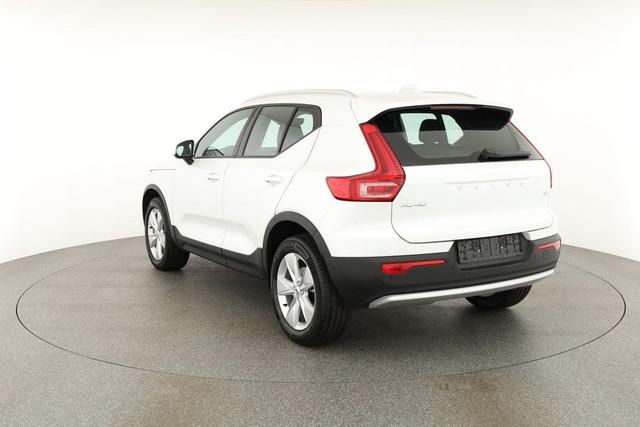 Volvo XC40 Core 2WD B3 Mild-Hybrid Core, Navi, LED, Winter, Kamera, el. Klappe 