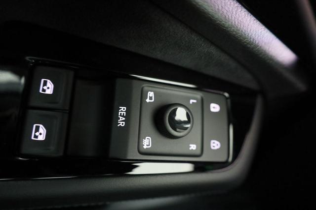 Volkswagen ID.7 Kombi Pro 210 kW Tourer Pro, AHK, 20-Zoll, HuD, IQ.Light, AreaView, easyOpen, NaviPro Max 