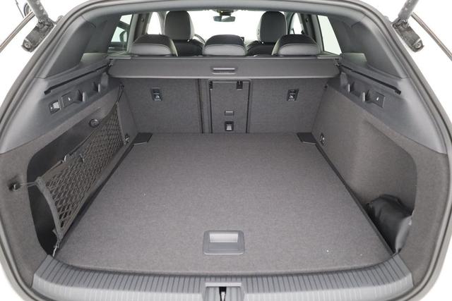 Volkswagen ID.7 Kombi Pro 210 kW Tourer Pro, AHK, 20-Zoll, HuD, IQ.Light, AreaView, easyOpen, NaviPro Max 