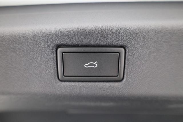 Volkswagen ID.7 Kombi Pro 210 kW Tourer Pro, AHK, 20-Zoll, HuD, IQ.Light, AreaView, easyOpen, NaviPro Max 