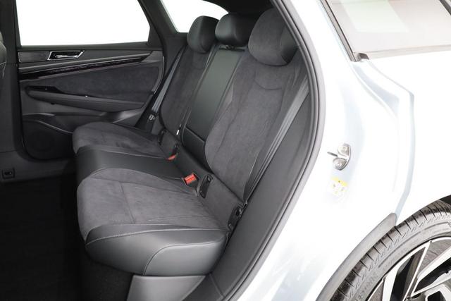 Volkswagen ID.7 Kombi Pro 210 kW Tourer Pro, 20-Zoll, Wärmepumpe, HuD, IQ.Light, AreaView, easyOpen, NaviPro Max 