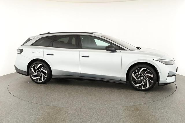 Volkswagen ID.7 Kombi Pro 210 kW Tourer Pro, 20-Zoll, Wärmepumpe, HuD, IQ.Light, AreaView, easyOpen, NaviPro Max 