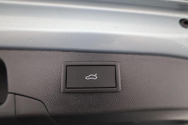 Volkswagen Passat Variant 1.5 TSI eHybrid 200 kW R-Line Black, Pano, AHK, AreaView, 19-Zoll 