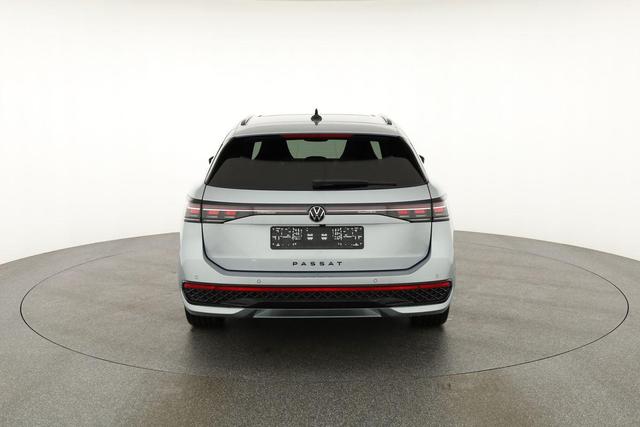 Volkswagen Passat Variant 1.5 TSI eHybrid 200 kW R-Line Black, Pano, AHK, AreaView, 19-Zoll 