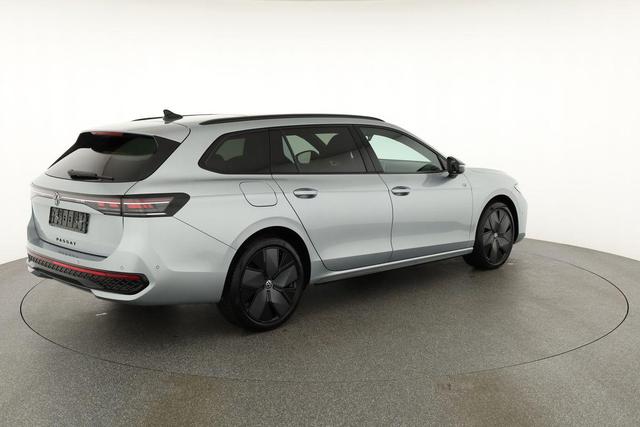 Volkswagen Passat Variant 1.5 TSI eHybrid 200 kW R-Line Black, Pano, AHK, AreaView, 19-Zoll 