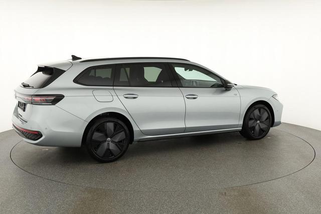Volkswagen Passat Variant 1.5 TSI eHybrid 200 kW R-Line Black, Pano, AHK, AreaView, 19-Zoll 