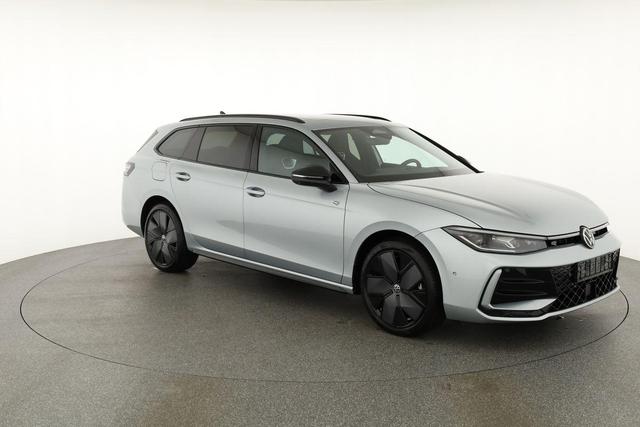 Volkswagen Passat Variant 1.5 TSI eHybrid 200 kW R-Line Black, Pano, AHK, AreaView, 19-Zoll 