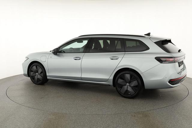Volkswagen Passat Variant 1.5 TSI eHybrid 200 kW R-Line Black, Pano, AHK, AreaView, 19-Zoll 