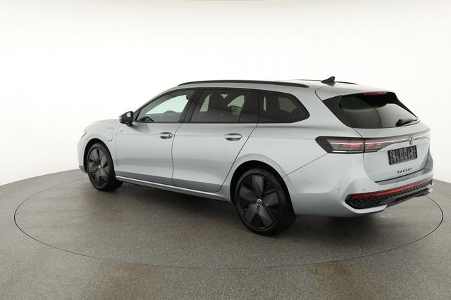 Volkswagen Passat Variant 1.5 TSI eHybrid 200 kW R-Line Black, Pano, AHK, AreaView, 19-Zoll 